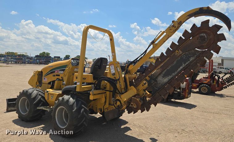 image for item DU6756 2019 Vermeer RTX550 trencher