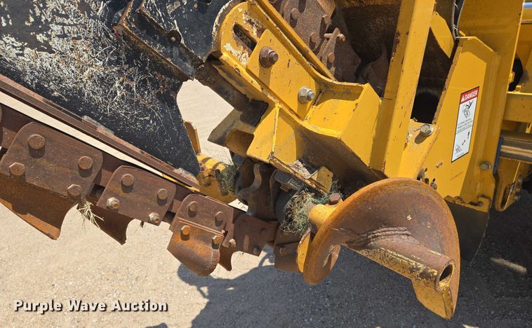 image for item DU6756 2019 Vermeer RTX550 trencher