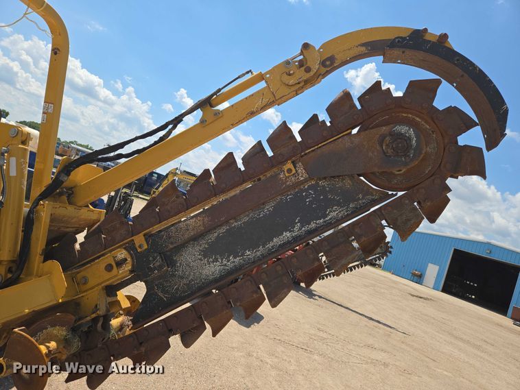 image for item DU6756 2019 Vermeer RTX550 trencher