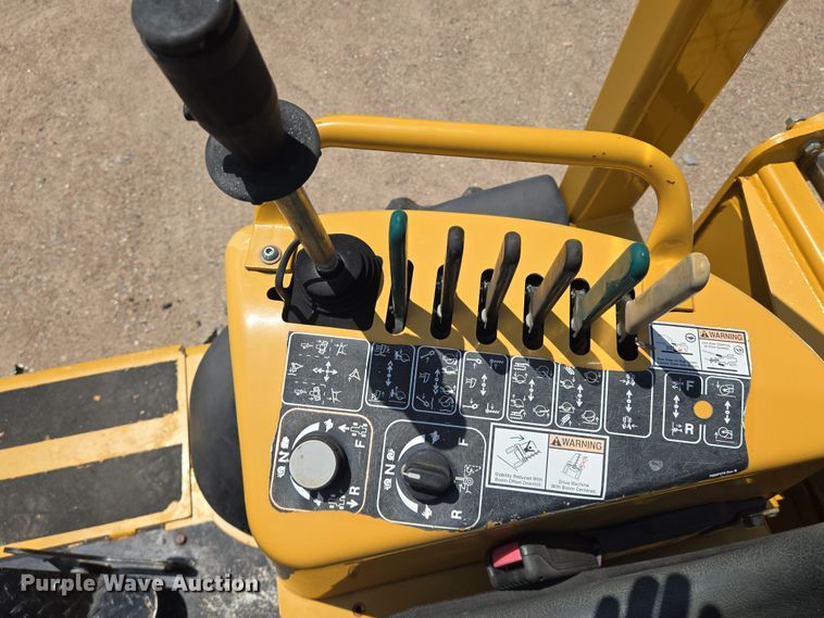 image for item DU6756 2019 Vermeer RTX550 trencher