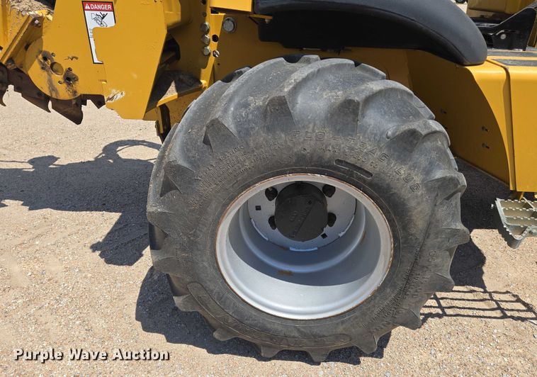 image for item DU6756 2019 Vermeer RTX550 trencher