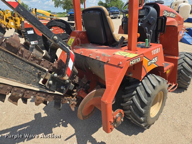 image for item DU6757 2018 Ditch Witch RT45 trencher