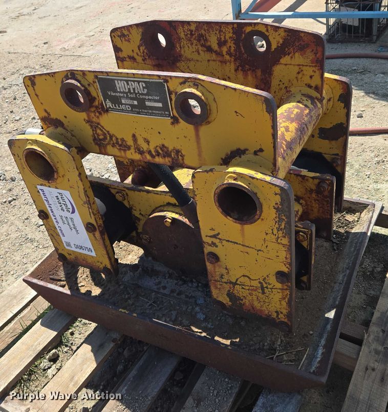 image for item DU6759 Ho-Pac 8700B excavator plate compactor