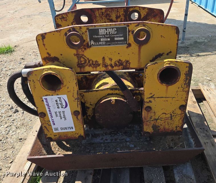image for item DU6759 Ho-Pac 8700B excavator plate compactor