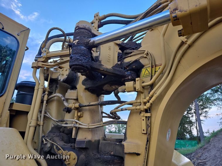 image for item DU7952 2007 Caterpillar 623G elevating scraper