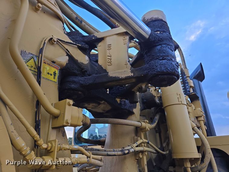 image for item DU7952 2007 Caterpillar 623G elevating scraper