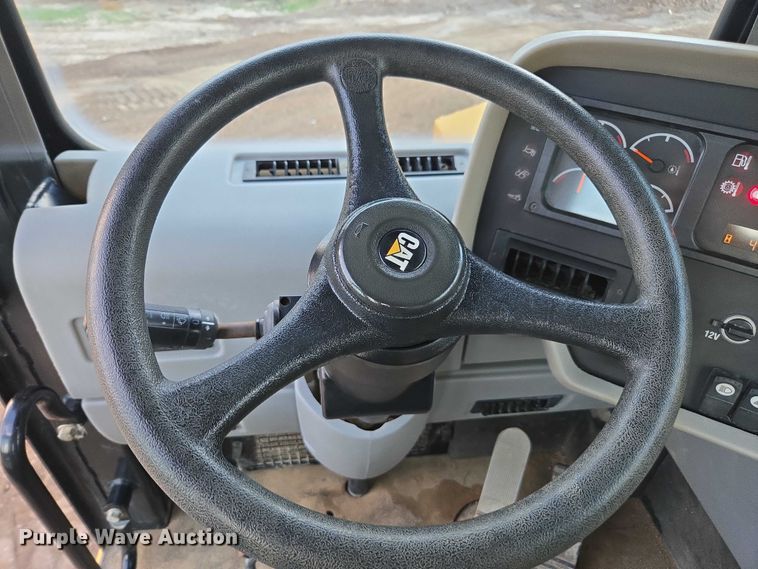 image for item DU7952 2007 Caterpillar 623G elevating scraper