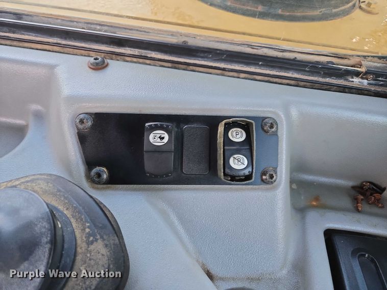 image for item DU7952 2007 Caterpillar 623G elevating scraper