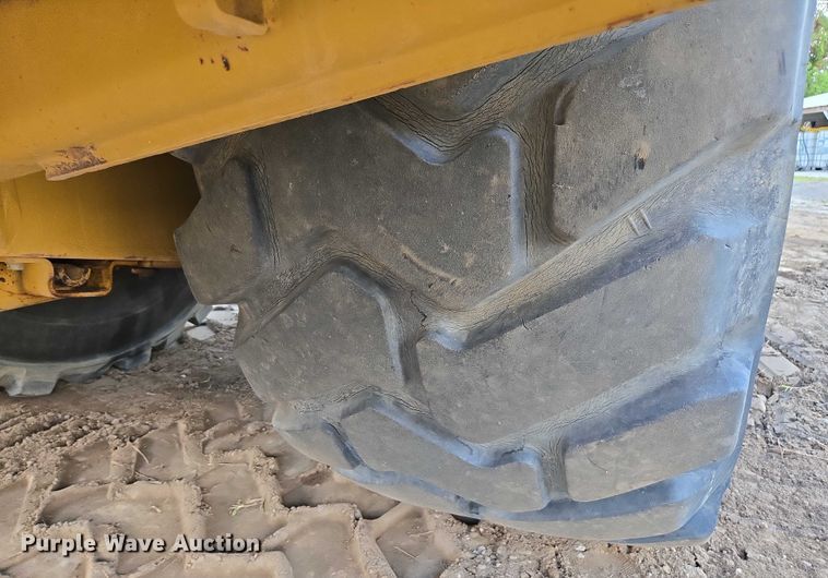 image for item DU7952 2007 Caterpillar 623G elevating scraper