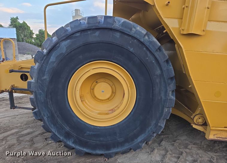 image for item DU7952 2007 Caterpillar 623G elevating scraper