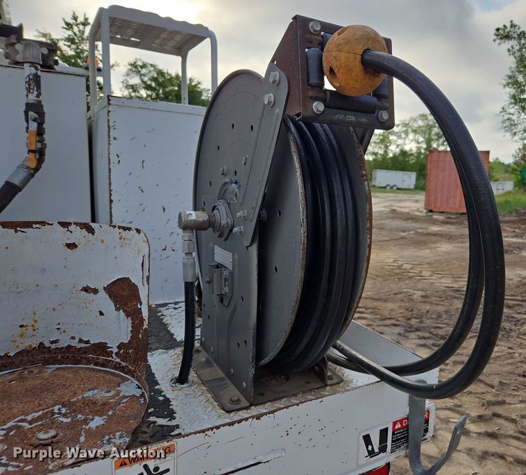 image for item DU7954 2015 Kenworth T370 digger derrick truck