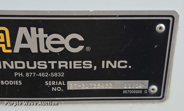 image for item DU7954 2015 Kenworth T370 digger derrick truck