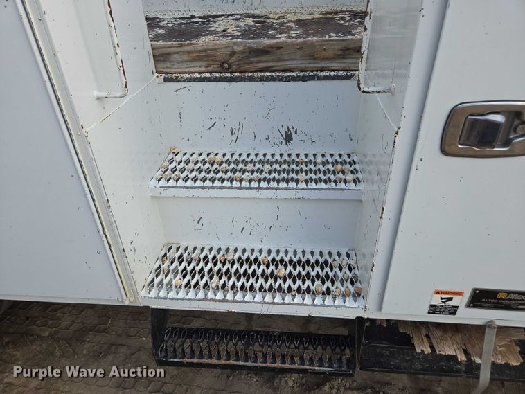 image for item DU7954 2015 Kenworth T370 digger derrick truck