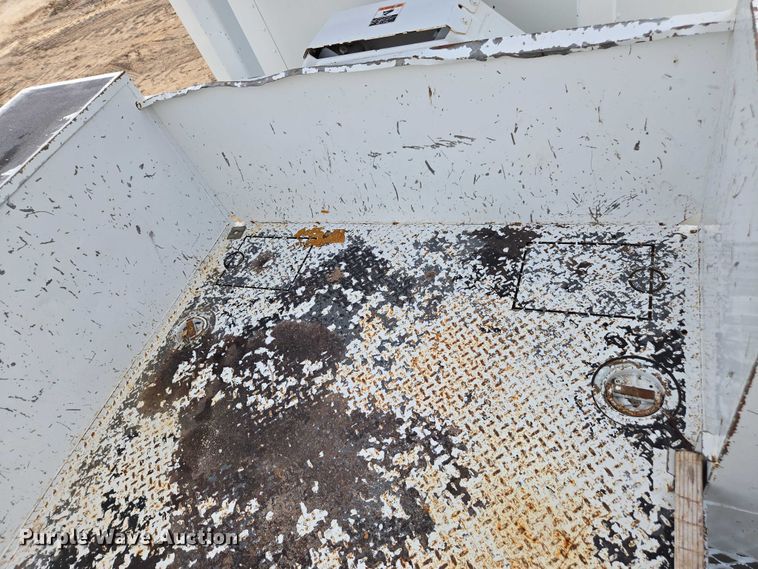 image for item DU7954 2015 Kenworth T370 digger derrick truck