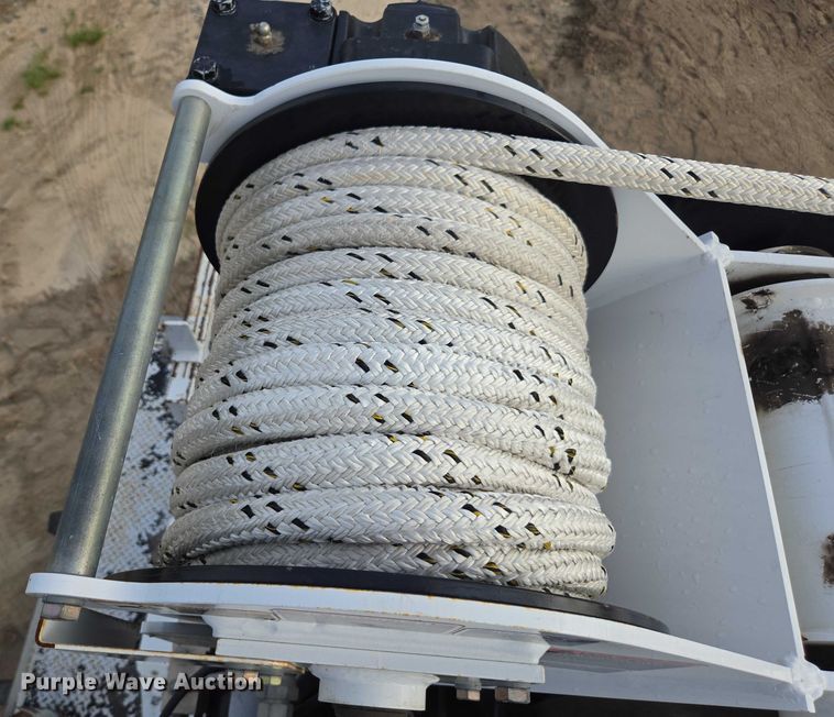 image for item DU7954 2015 Kenworth T370 digger derrick truck