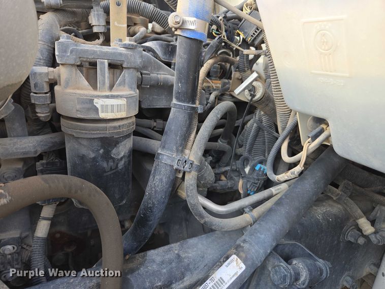 image for item DU7954 2015 Kenworth T370 digger derrick truck