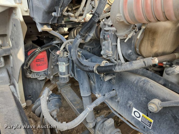 image for item DU7954 2015 Kenworth T370 digger derrick truck