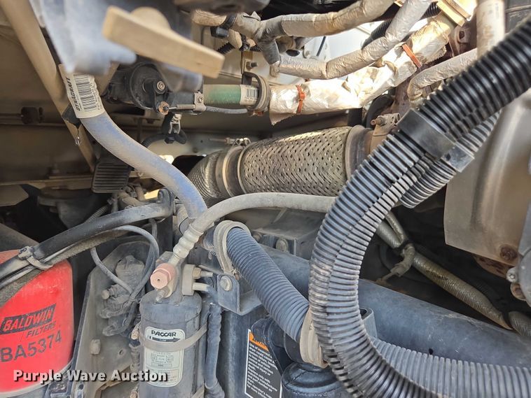 image for item DU7954 2015 Kenworth T370 digger derrick truck