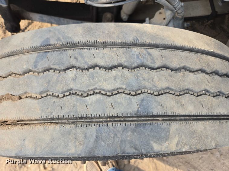 image for item DU7954 2015 Kenworth T370 digger derrick truck