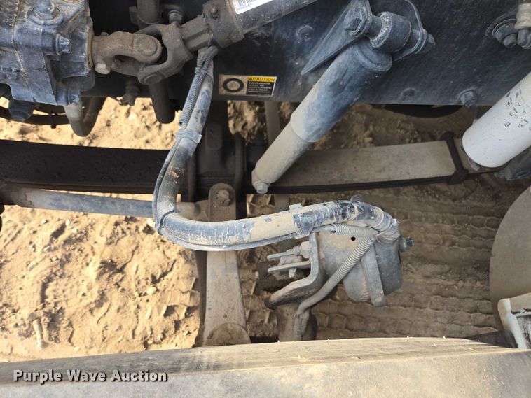 image for item DU7954 2015 Kenworth T370 digger derrick truck