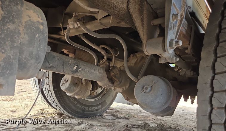 image for item DU7954 2015 Kenworth T370 digger derrick truck