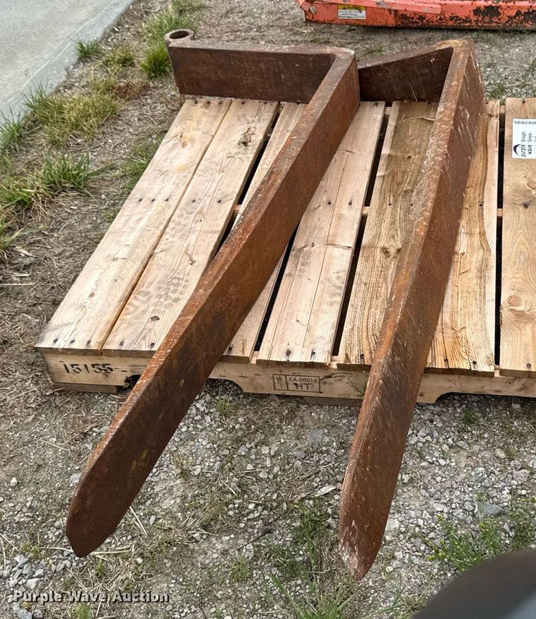 image for item DV2695 60