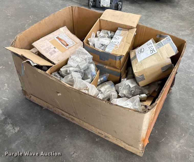 image for item DV4243 Hydraulic fittings