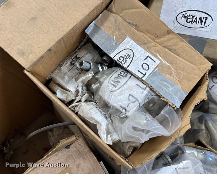 image for item DV4243 Hydraulic fittings