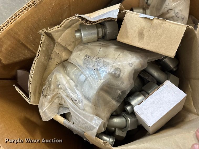 image for item DV4243 Hydraulic fittings