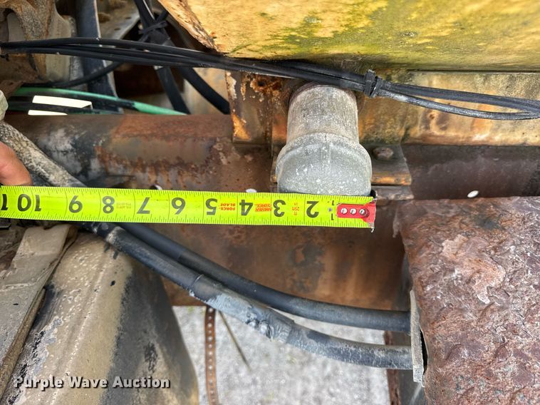 image for item DW3372 1983 Ford 8000 water truck