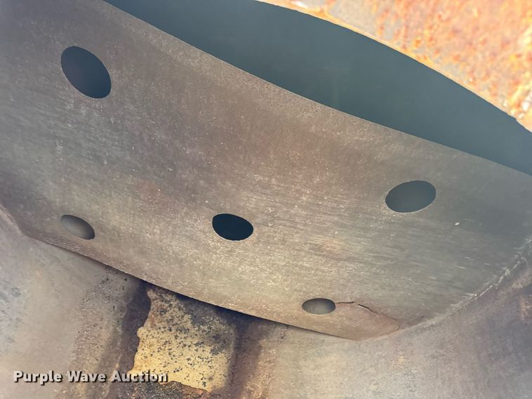 image for item DW3372 1983 Ford 8000 water truck