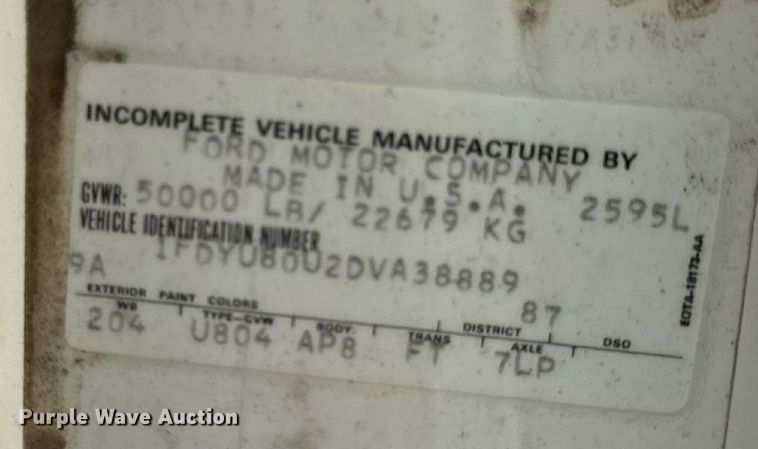 image for item DW3372 1983 Ford 8000 water truck