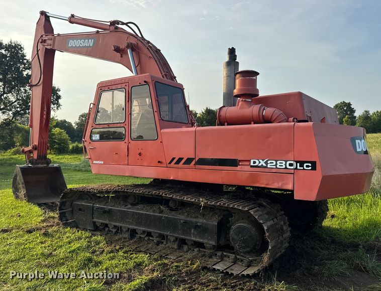 image for item DW3448 1992 Daewoo DH280 excavator