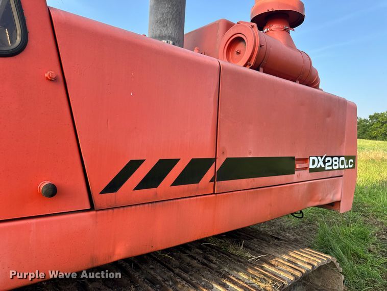 image for item DW3448 1992 Daewoo DH280 excavator