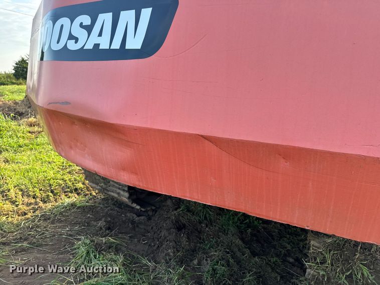 image for item DW3448 1992 Daewoo DH280 excavator