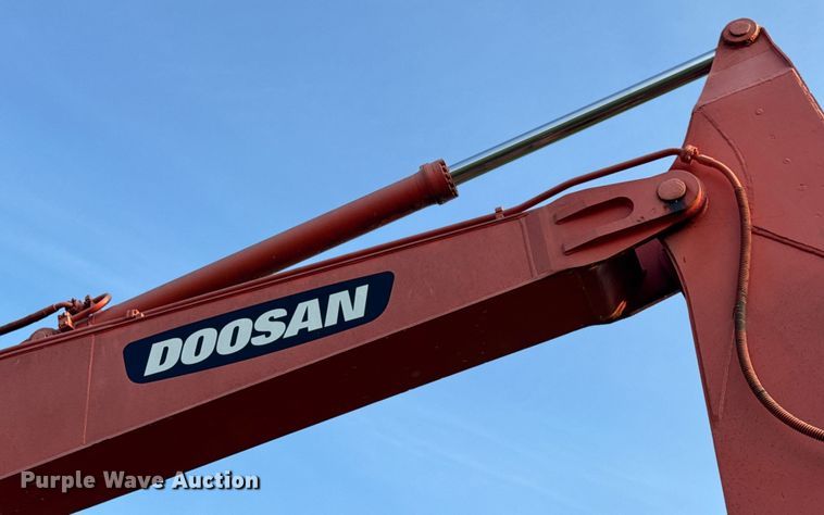 image for item DW3448 1992 Daewoo DH280 excavator