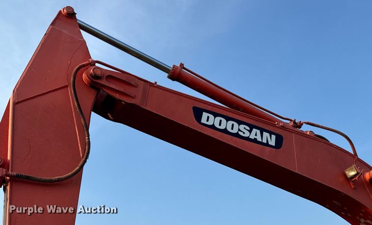 image for item DW3448 1992 Daewoo DH280 excavator