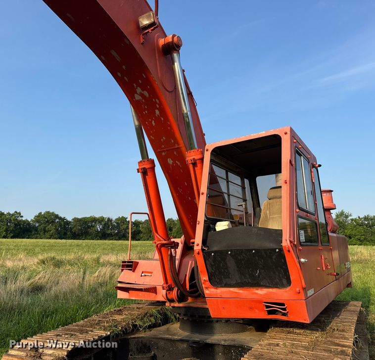 image for item DW3448 1992 Daewoo DH280 excavator