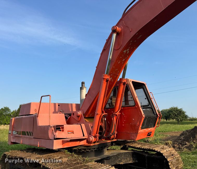 image for item DW3448 1992 Daewoo DH280 excavator