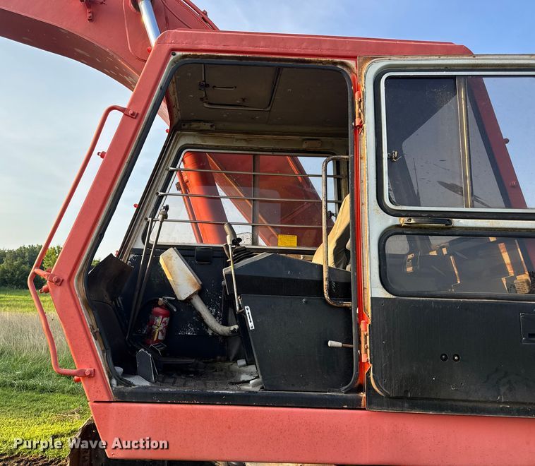 image for item DW3448 1992 Daewoo DH280 excavator