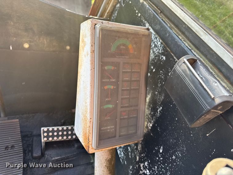 image for item DW3448 1992 Daewoo DH280 excavator