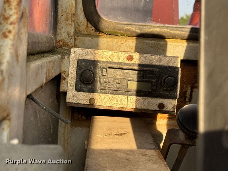 image for item DW3448 1992 Daewoo DH280 excavator