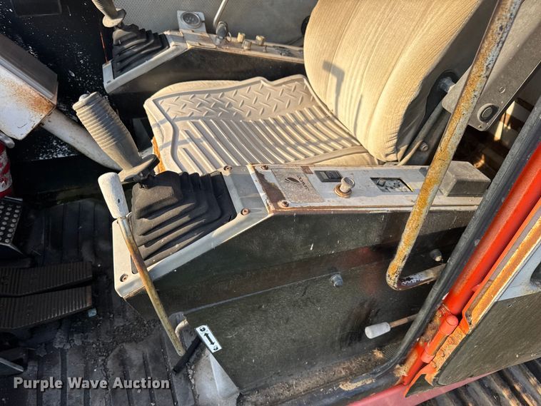 image for item DW3448 1992 Daewoo DH280 excavator