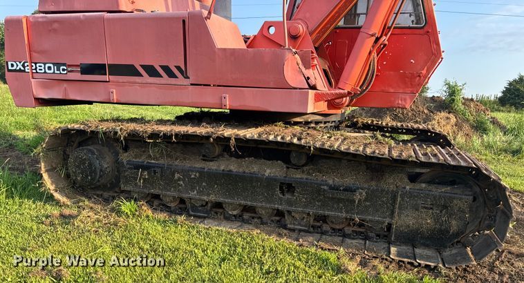 image for item DW3448 1992 Daewoo DH280 excavator