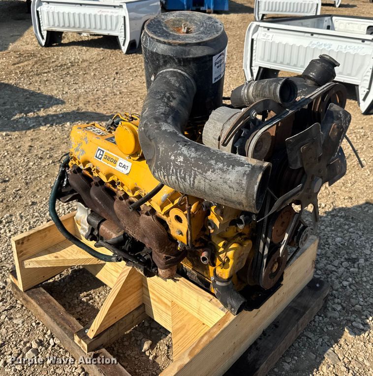 image for item DW3460 Caterpillar 3208 engine