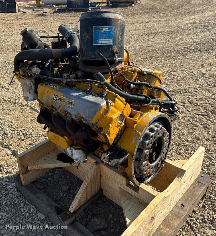 image for item DW3460 Caterpillar 3208 engine