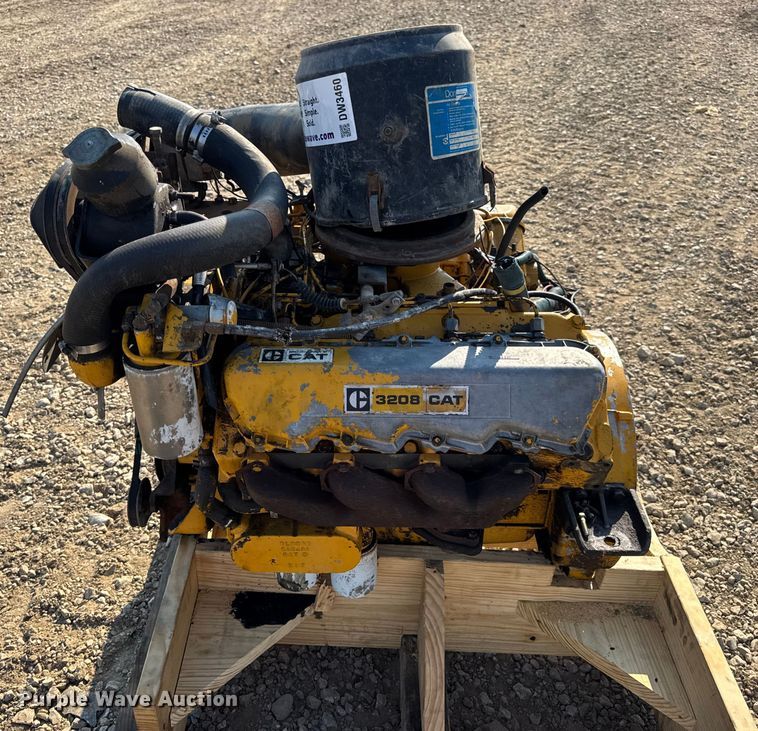 image for item DW3460 Caterpillar 3208 engine