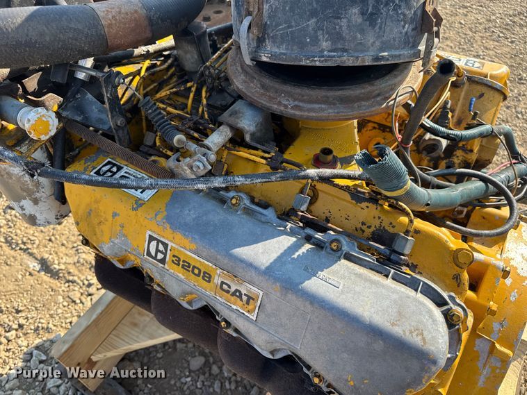 image for item DW3460 Caterpillar 3208 engine