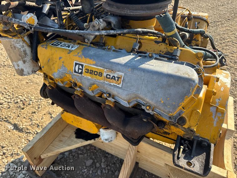 image for item DW3460 Caterpillar 3208 engine