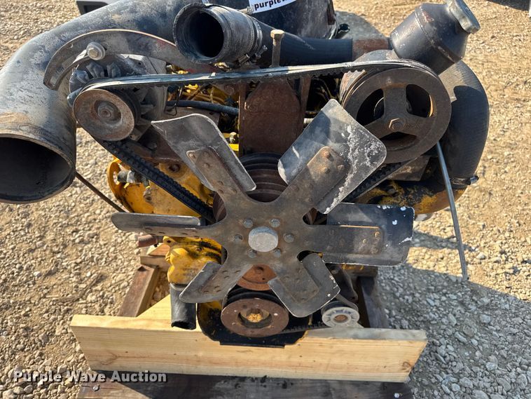 image for item DW3460 Caterpillar 3208 engine